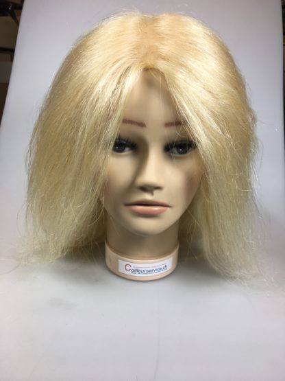 Damenkopf mit 25-30cm Haarlänge
